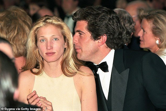 La bomba del aborto de Carolyn Bessette: Por primera vez, MAUREEN CALLAHAN revela un plan verdaderamente despiadado para atrapar a JFK Jr… traición que se llevó a la tumba… y por qué todo lo que sabemos sobre ella es pura fantasía