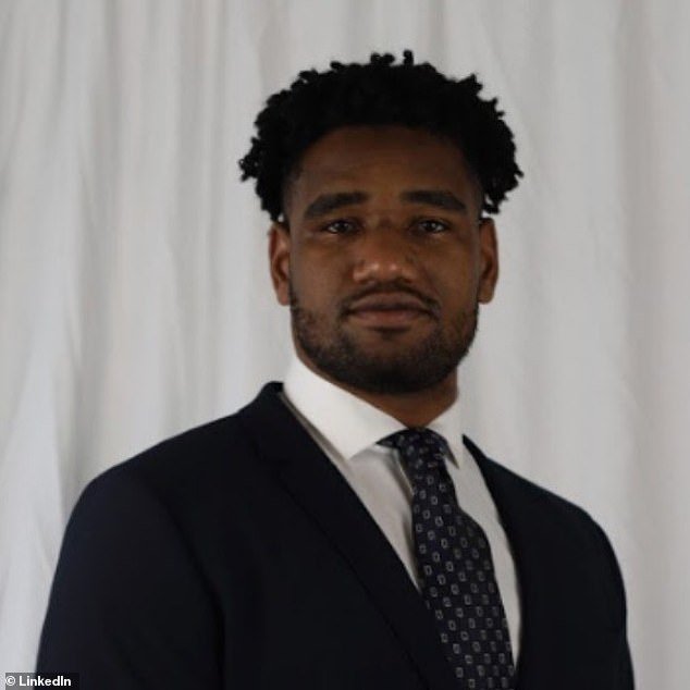 Entrenador de la NFL despedido mientras la policía investiga una acusación de violación cuando trabajaba con Sherrone Moore, quien supuestamente también le envió mensajes explícitos.