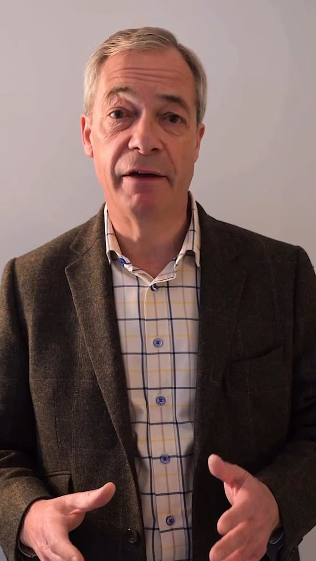 El ‘valle de la muerte’ electoral de Starmer: Farage y los Verdes aspiran a cientos de escaños en las elecciones locales de mayo