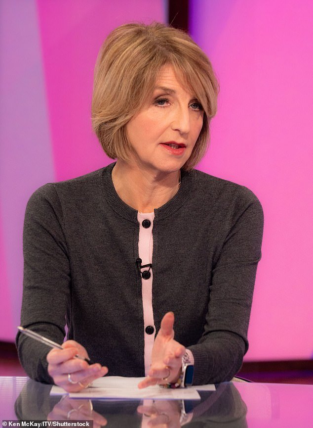 Kaye Adams será despedida de su programa de radio de la BBC, que ganaba £155.000 al año, después de que se confirmaran tres denuncias de mala conducta.