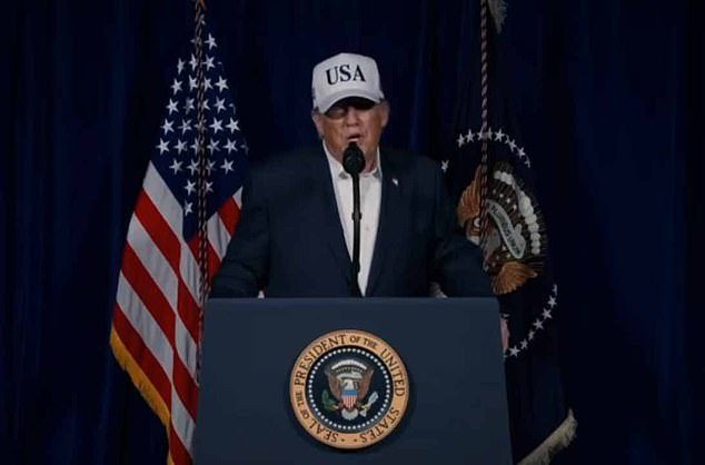 Donald Trump condena la “campaña de derramamiento de sangre y asesinatos en masa” de 47 años de los “malvados” líderes de Irán mientras anuncia ataques, mientras el príncipe exiliado llama a los iraníes a prepararse para un levantamiento.