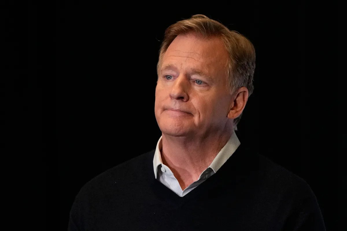 Roger Goodell dice que antes de que la NFL considere una investigación sobre el copropietario de los Giants, Steve Tisch, la liga necesita “comprender los hechos” de los vínculos con Jeffrey Epstein.
