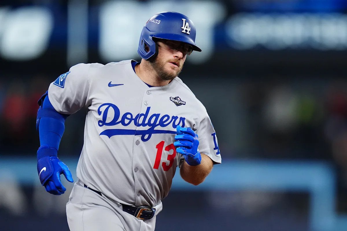Los Dodgers firman a Max Muncy para una extensión de contrato, Enrique Hernández a un contrato de 1 año