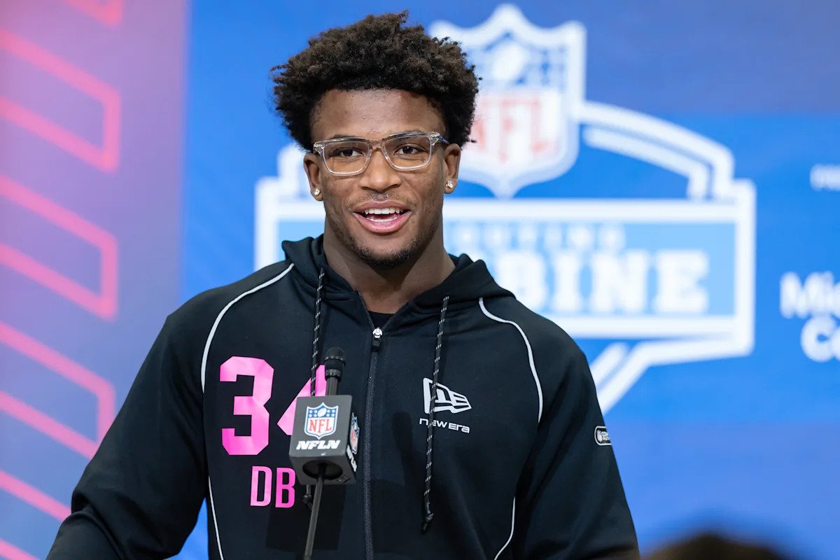 Dejando a un lado el debate sobre el valor de la posición, el safety de Ohio State, Caleb Downs, podría ser el mejor jugador en el Draft de la NFL