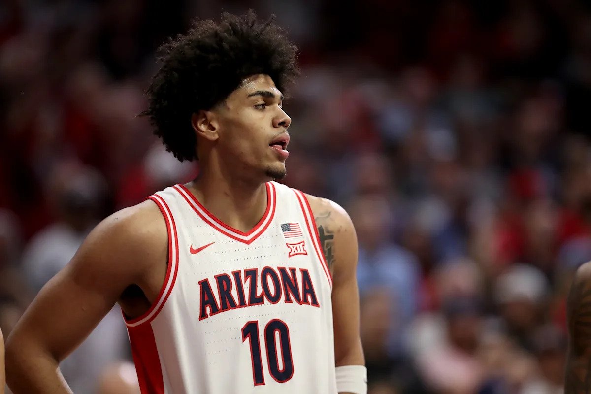 Koa Peat consigue el puesto titular para el No. 2 Arizona a cambio de su lesión contra el No. 14 Kansas