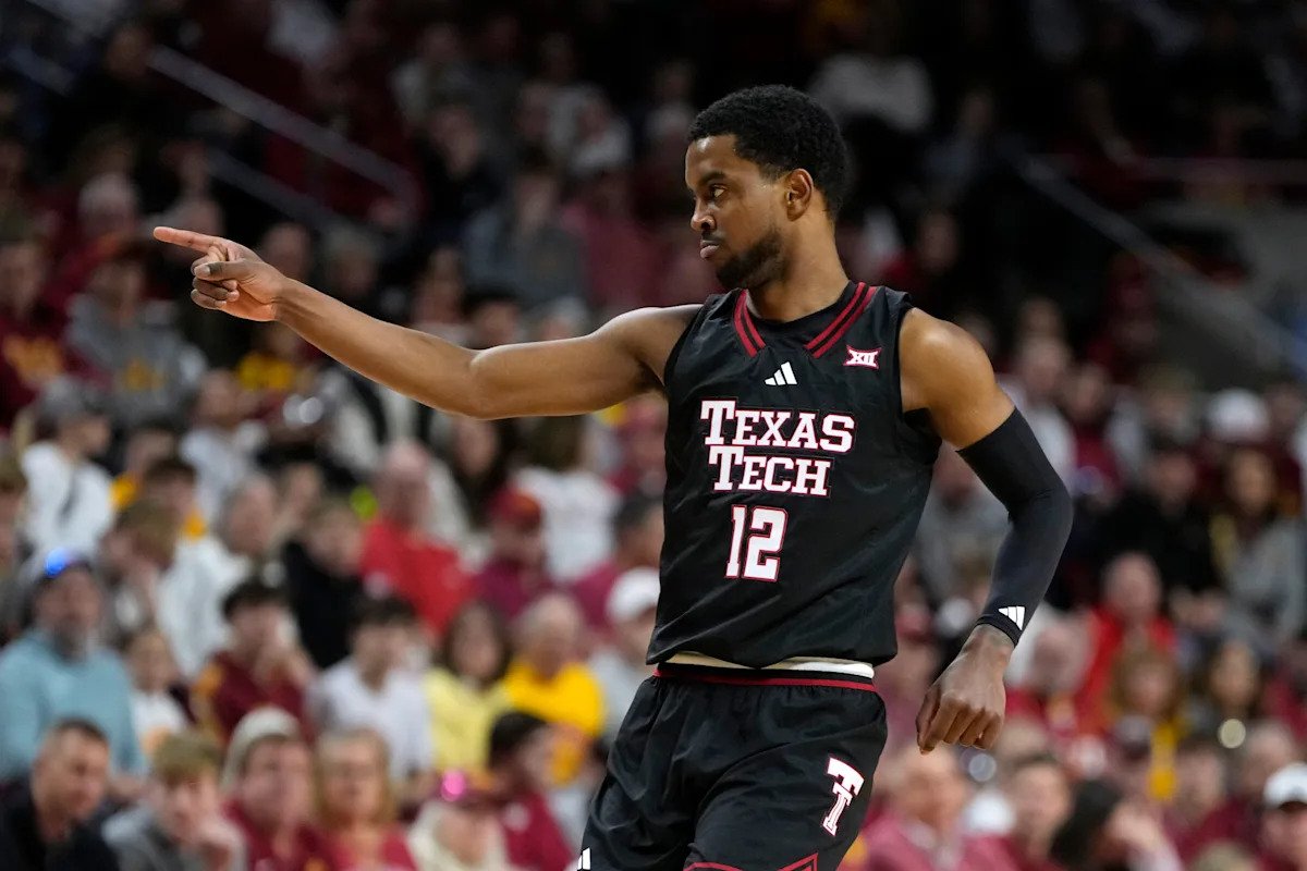 Texas Tech frustra las posibilidades de Iowa State de ganar el título de los 12 grandes, el puesto número 1 de la NCAA, con una victoria por 82-73