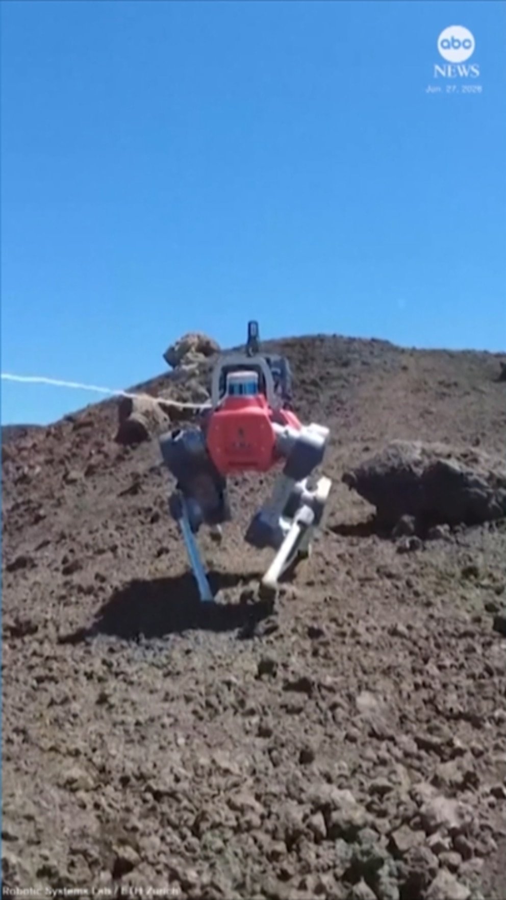 MIRAR: Perro robot desplegado en las laderas del Monte Etna