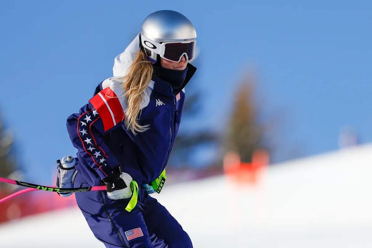 Lindsey Vonn, que se someterá a una nueva cirugía en la pierna antes de regresar a casa, todavía tiene un “camino muy, muy largo” hacia su recuperación.