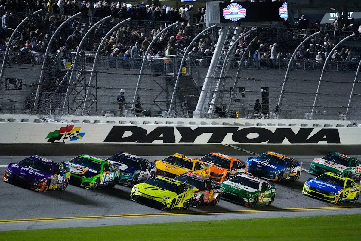 Daytona 500: el inicio de la carrera del domingo se pospuso una hora debido a la amenaza de mal tiempo