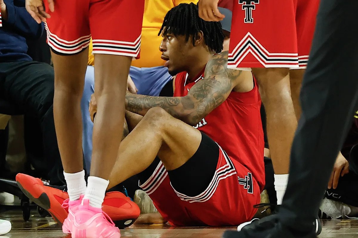 La estrella de Texas Tech, JT Toppin, estará fuera de temporada después de romperse el ligamento anterior cruzado en la derrota ante Arizona State.