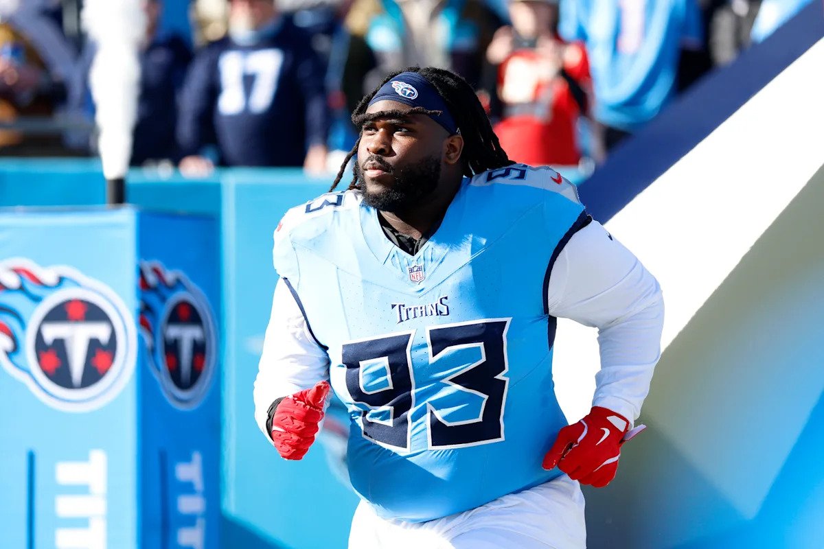 Los Titans supuestamente cambiaron al DT T’Vondre Sweat a los Jets por el DE Jermaine Johnson