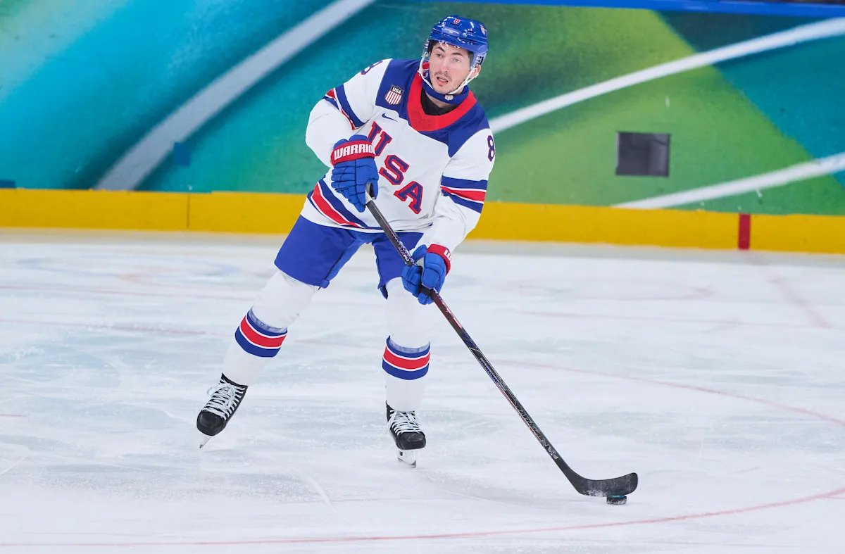 Equipo de EE. UU. contra Suecia: aquí se explica cómo ver hoy los cuartos de final de hockey sobre hielo masculino en los Juegos Olímpicos de Invierno de 2026