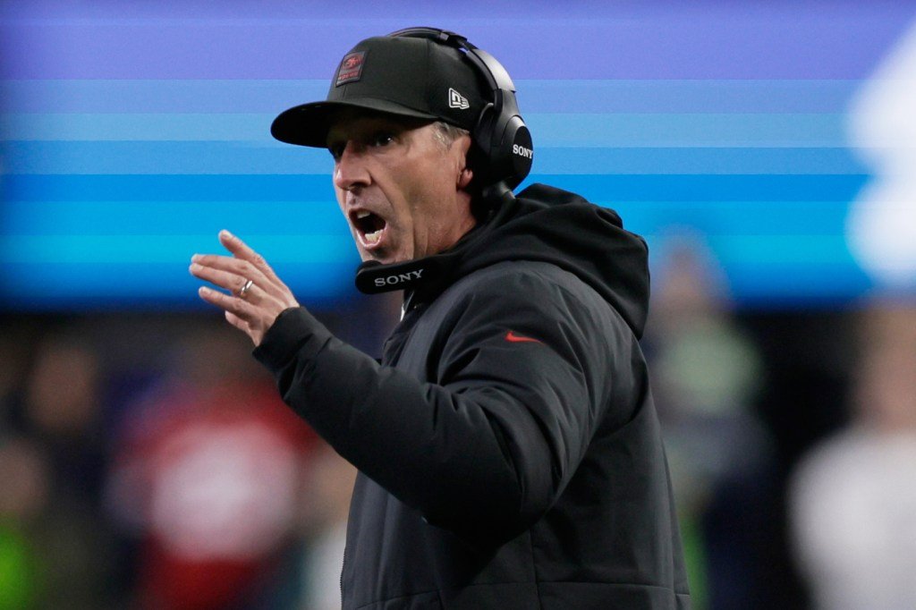 ¿Kyle Shanahan merece los honores de Entrenador del Año? Los analistas de NBC opinan