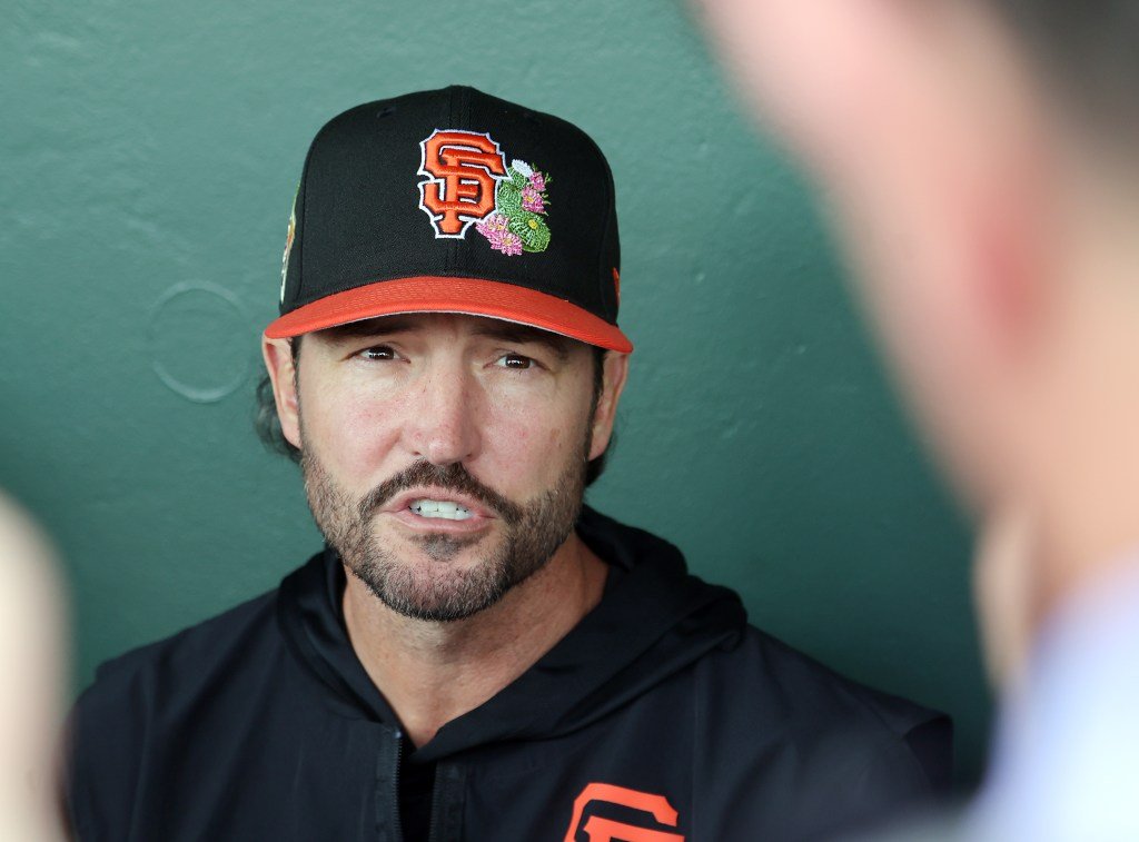 Tony Vitello de SF Giants explica el cronograma para dejar Tennessee