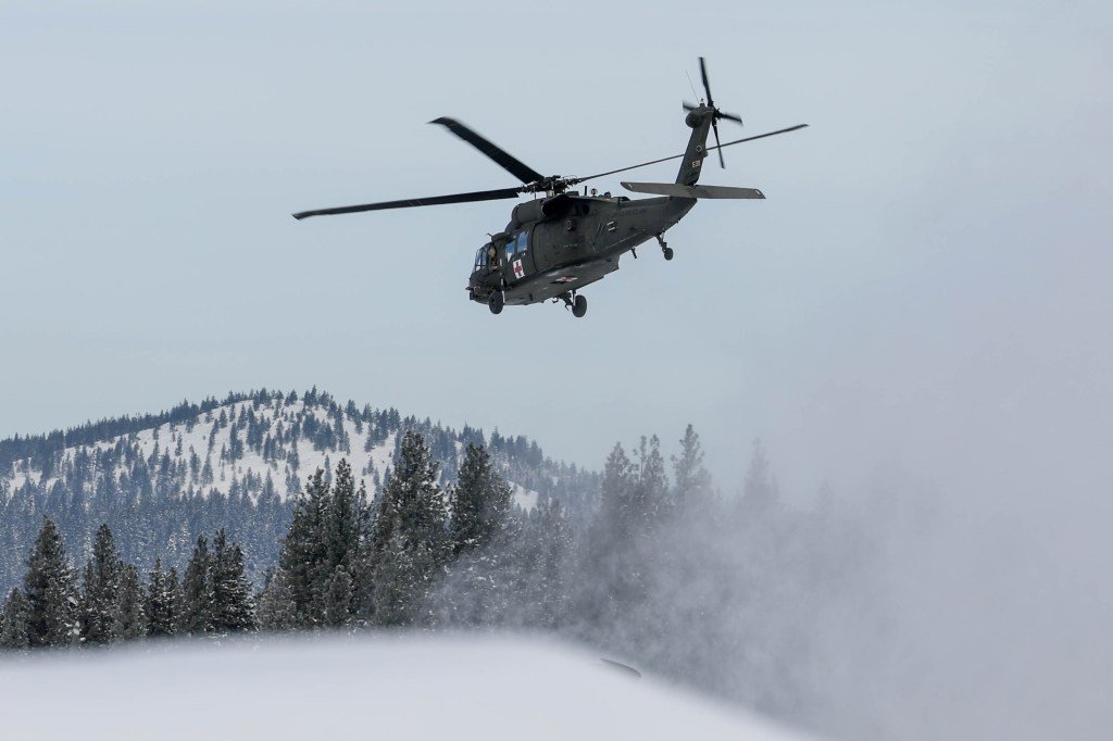 El riesgo de avalanchas ha disminuido ligeramente a medida que comienzan los esfuerzos de recuperación de ocho esquiadores – The Mercury News