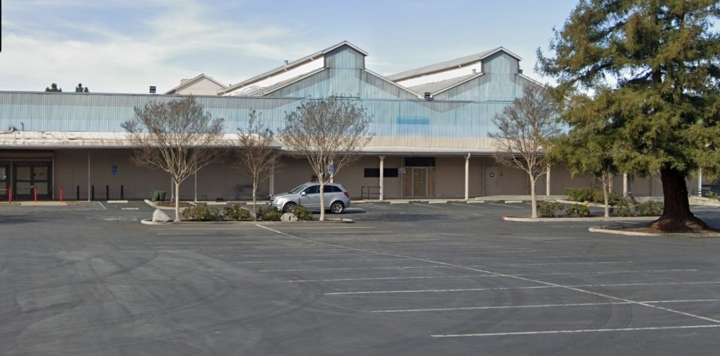 Se podrían construir casas en el sitio de South Bay de la tienda cerrada Fry’s Electronics