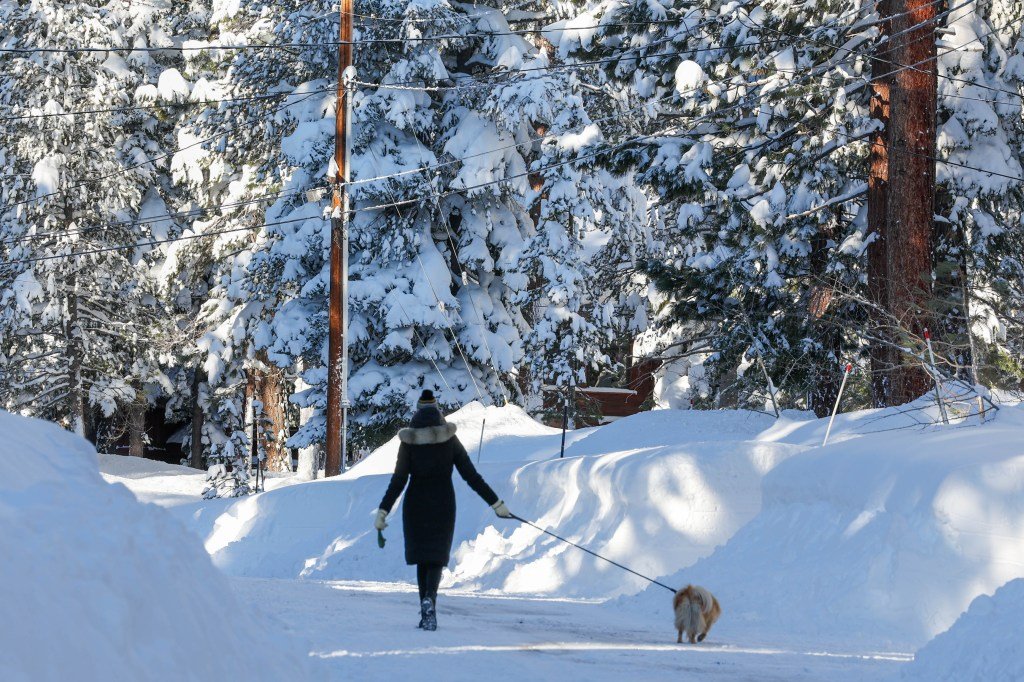 La capa de nieve de Sierra Nevada es solo el 68% de lo normal después del invierno, pero el suministro de agua es bueno, dicen los expertos.