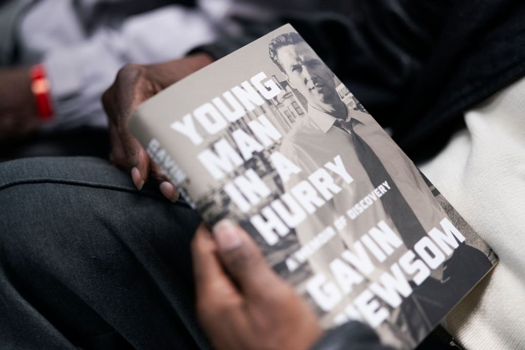 Cuatro conclusiones del nuevo libro del gobernador Newsom, “Joven con prisa” – The Mercury News