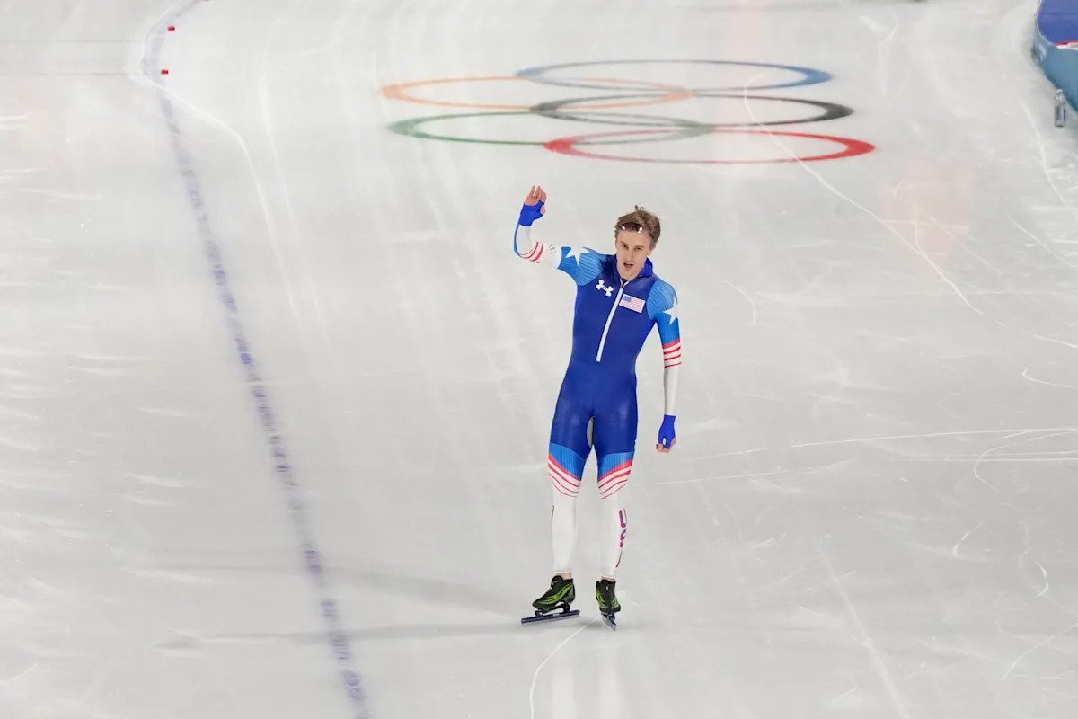 Resumen del día 8 de los Juegos Olímpicos de Invierno de 2026: Jordan Stolz establece un récord olímpico; Jaelin Kauf, medalla Elizabeth Lemley en Double Moguls