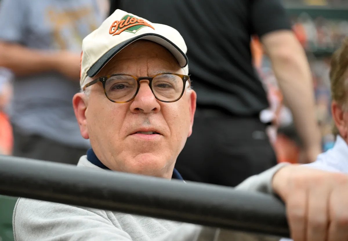 Según los archivos, el propietario de los Orioles, David Rubenstein, se reunió con Jeffrey Epstein en 2012.