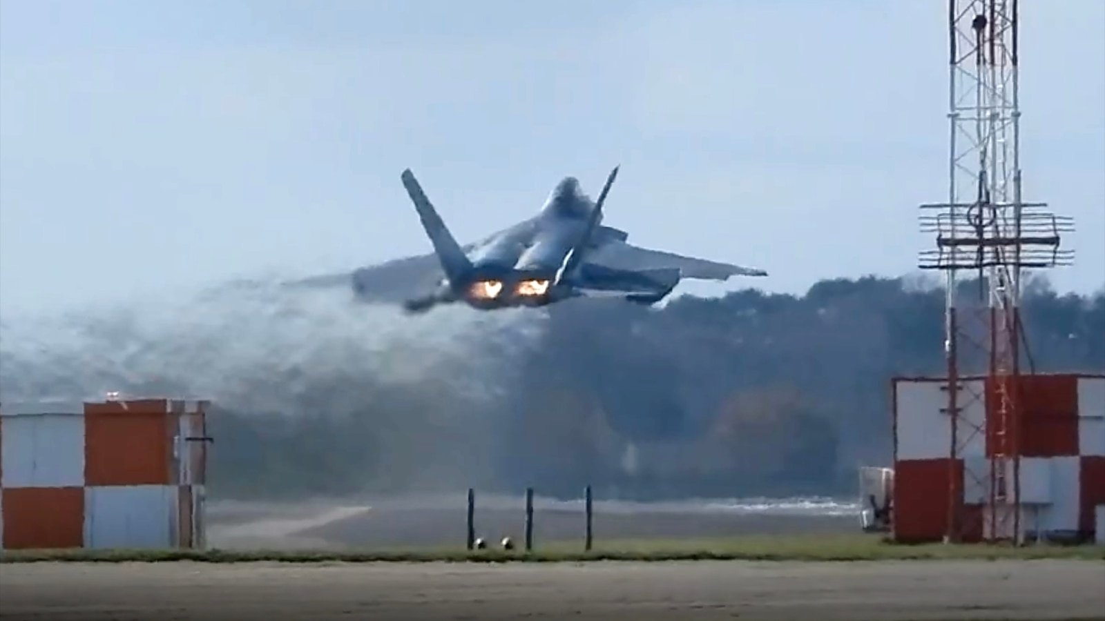 Según información oficial, cazas furtivos de la Fuerza Aérea de EE.UU. aterrizan en Israel