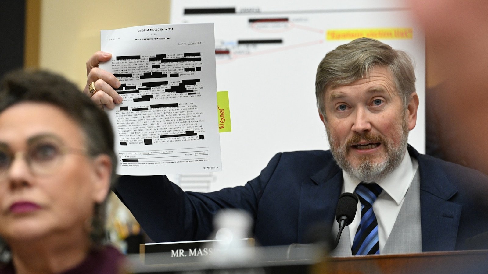 El representante Massie dice que no confía en Bondi como fiscal general