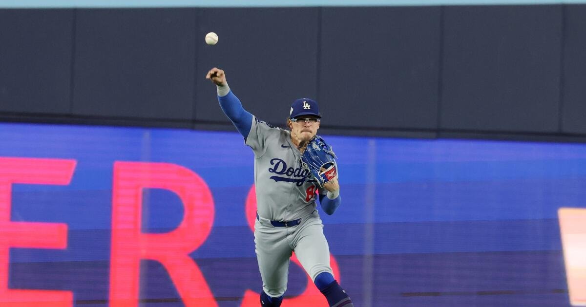 Kiké Hernández está de regreso con los Dodgers y acordó un contrato por un año
