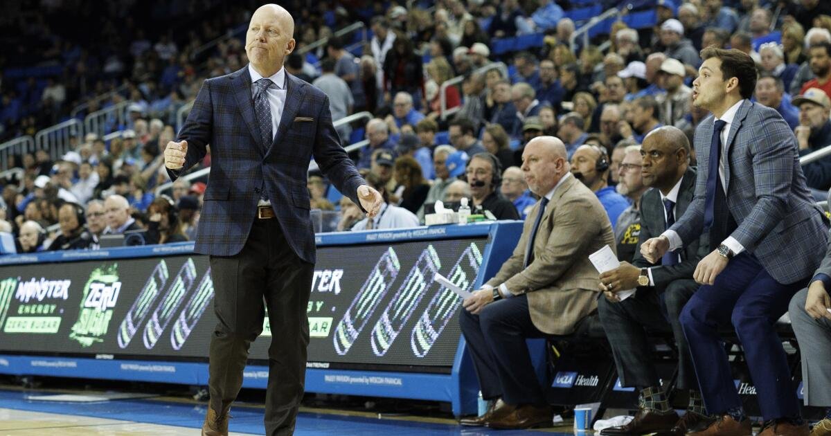 Cartas: Disculpa o no, el entrenador de UCLA, Mick Cronin, tiene que irse