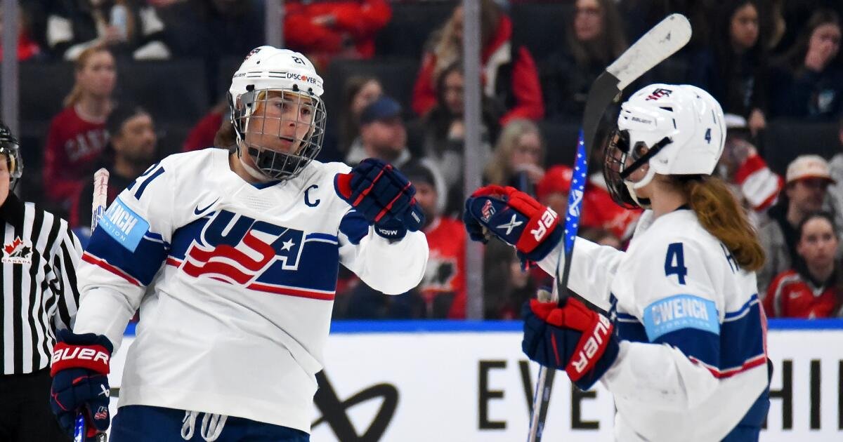 Los logros de Hilary Knight en el hockey sobre hielo van más allá de medallas de oro y títulos