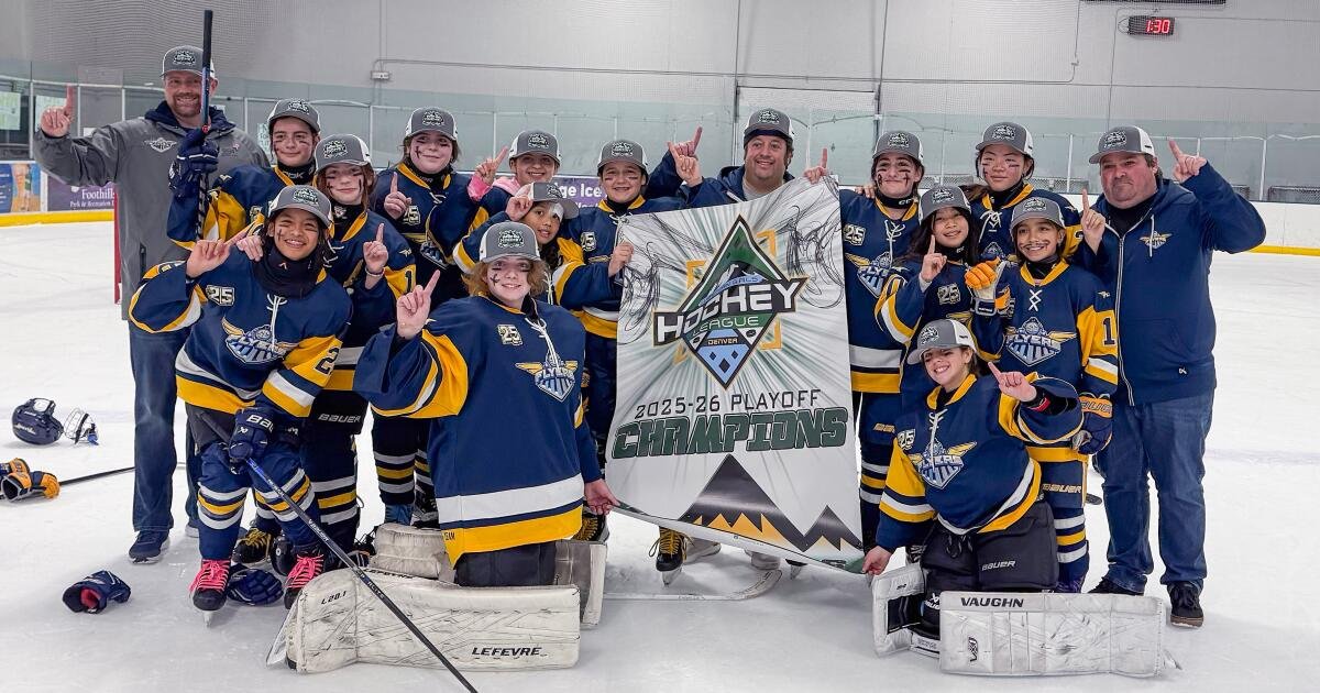 El equipo de hockey de Santa Clarita gana el título tras el asesinato del padre del jugador