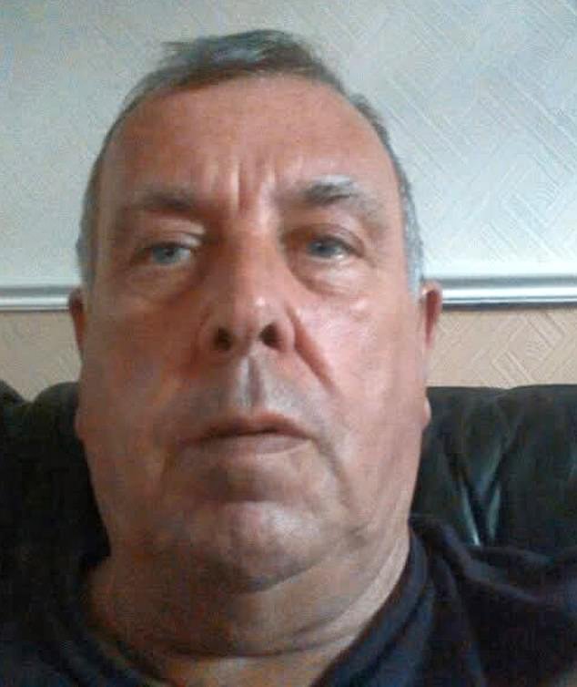 Pensionista de 81 años estranguló a su esposa de 95 años en un robo fallido después de intentar recaudar dinero para su propio funeral tras un diagnóstico de cáncer terminal.