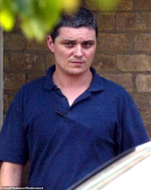 El asesino de niños Ian Huntley “probablemente morirá pronto” después de atacar la prisión de barras de metal, pero si sobrevive “tendrá daño cerebral y quedará ciego”.