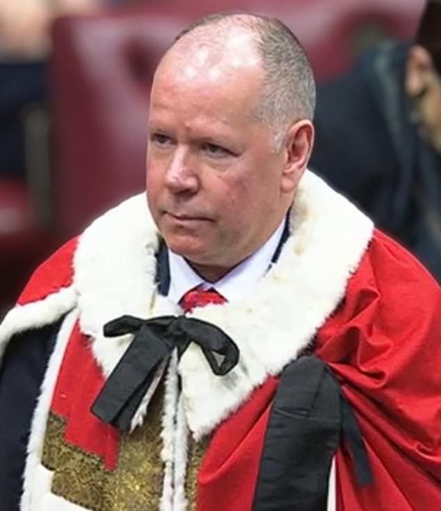 Un nuevo colega laborista es suspendido después de que se reveló que dejó su trabajo universitario debido a relaciones sexuales “inapropiadas” durante el horario laboral.