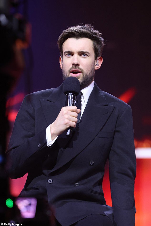 El presentador de los BRIT, Jack Whitehall, es criticado por “atacar a Manchester” mientras los espectadores se cansan de su “dolorosa perorata elegante” y ruegan por un cambio de presentador el próximo año.