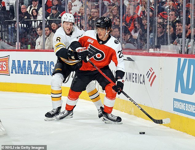 Los fanáticos del hockey están enojados porque el juego de la NHL se suspendió debido al informe especial de ABC sobre la muerte del ayatolá Ali Khamenei.