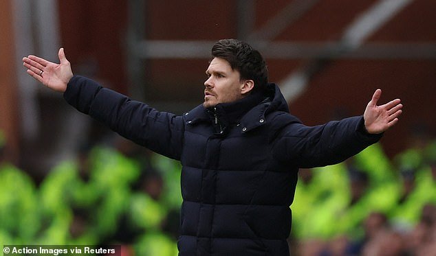 El técnico del Rangers, Danny Rohl, se niega a cuestionar la mentalidad de los jugadores tras su colapso en la segunda parte en el derbi de Ibrox.