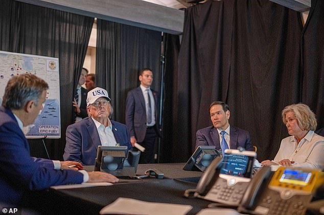 Trump rompe el silencio sobre las tropas estadounidenses muertas en la guerra de Irán mientras el presidente advierte duramente al Daily Mail: “Podría volver a suceder”