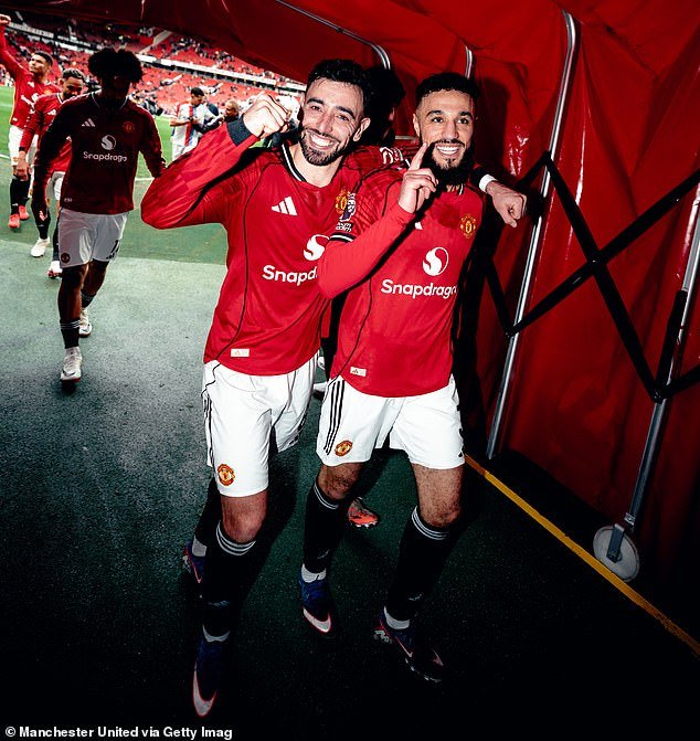 Los 25 mejores jugadores del Man United en la era de la Premier League: ¿quién gana? ¿Dónde se encuentra Bruno Fernandes tras su incorporación al exclusivo club? ¿Y qué nombres de estrellas se descuidan?