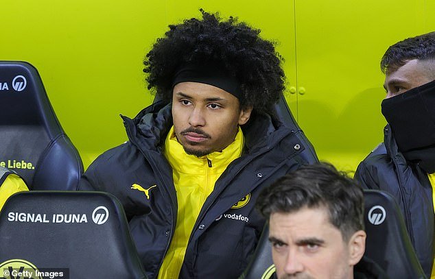 El Man United quiere “detener la firma de un nuevo contrato con el Borussia Dortmund” mientras espera un paso “de ensueño” a la Premier League