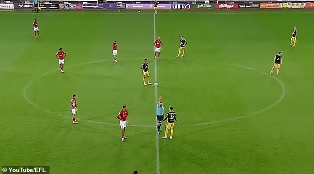 El hijo estrella de Darren Fletcher en el Manchester United, Jack, recibe una sanción importante por insultar a un oponente que hizo comentarios sobre su padre y su hermano gemelo, una leyenda del fútbol, como un “niño gay”.