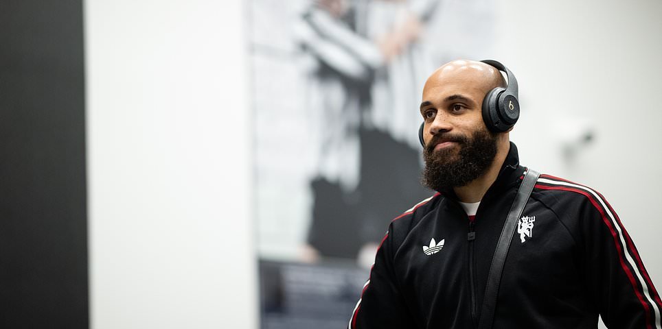 Newcastle v Manchester United – Premier League EN VIVO: último marcador, noticias del equipo y actualizaciones mientras Harry Maguire EMPIEZA después de ser declarado culpable en el caso de agresión griego, mientras Michael Carrick deja al lateral fuera de la alineación