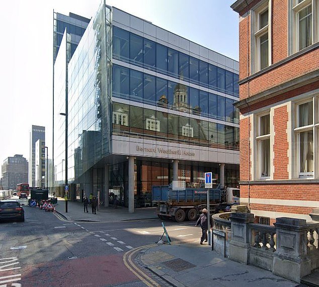 El Ayuntamiento de Londres está acusado de utilizar seis LTN creados “ilegalmente” como una “gran fuente de ingresos” para ganar millones con los conductores.