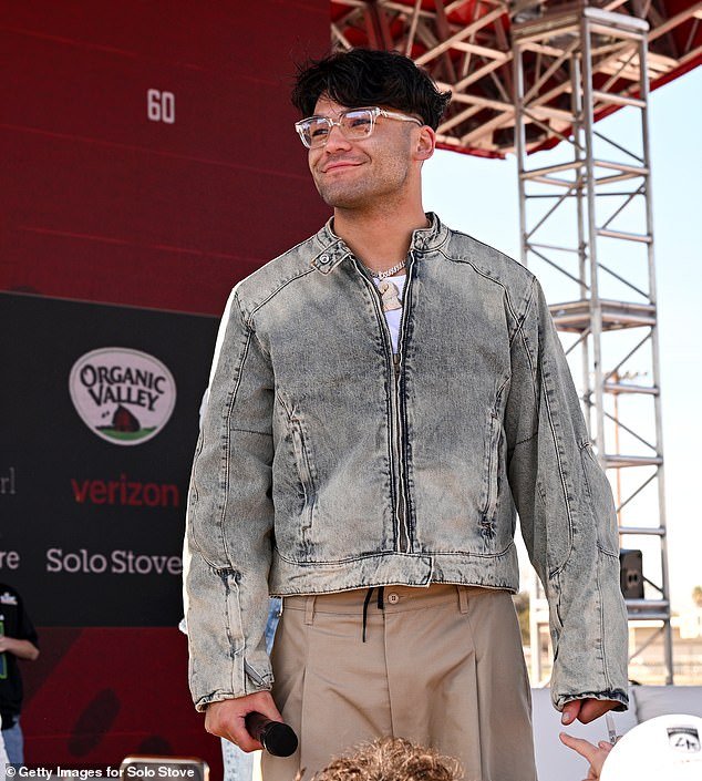 Puka Nacua habla sobre su salvaje vida amorosa después de sus conexiones con Sydney Sweeney y Sara Saffari