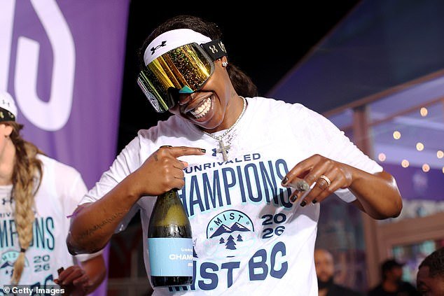 La estrella de la WNBA, Arike Ogunbowale, fue arrestada en Miami cuando la fiesta Unrivaled en el lugar de celebridades tomó un giro siniestro.
