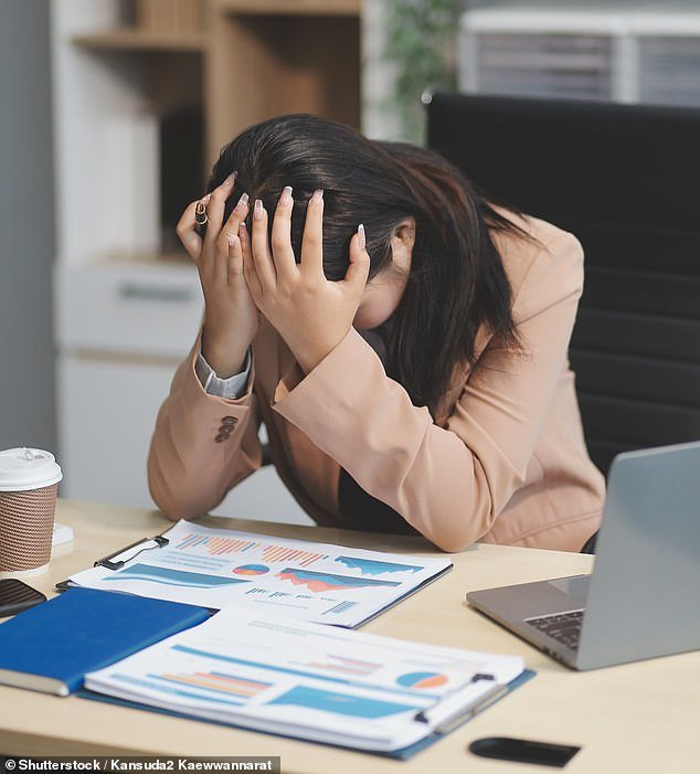 Nuevos e impactantes datos de una encuesta revelan el salario deslumbrante que los australianos ahora tienen que ganar para evitar ser considerados “pobres”.