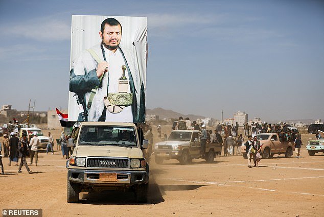 106969161-15626203-Houthi_leader_Abdul_Malik_al_Houthi_announced_on_Thursday_that_h-a-2_177299299712.jpeg