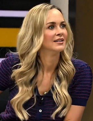 La leyenda de UFC Daniel Cormier comparte una extraña teoría sobre chicas de 17 años en televisión en vivo