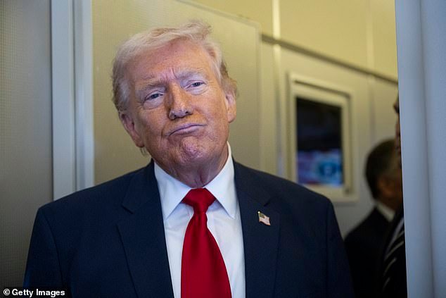 Tras una misteriosa llamada telefónica con Putin, Trump anuncia el fin de la guerra con Irán