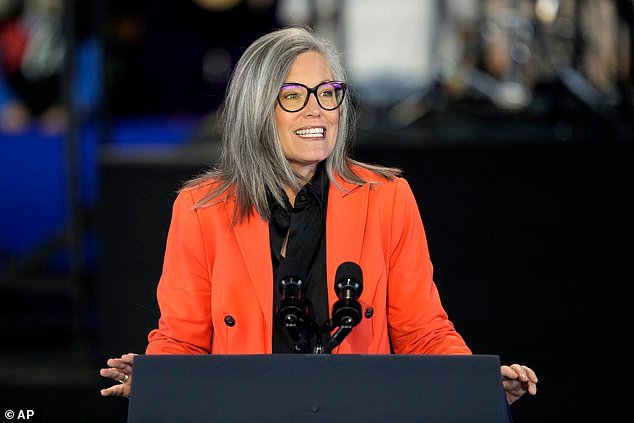 Los republicanos están en armas por el “asombroso” rechazo de la placa que conmemora a Charlie Kirk