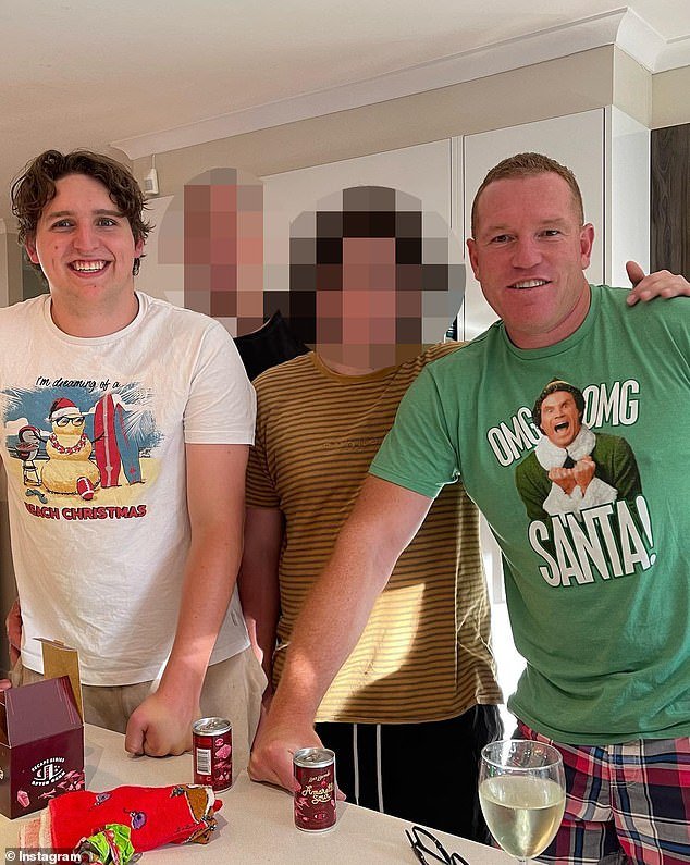 La impactante acción de la leyenda de la AFL durante el juicio por abuso infantil de su hermano, mientras su víctima comparte detalles desgarradores del repugnante abuso que sufrió cuando tenía solo 13 años.